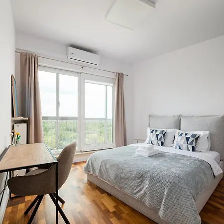 Okopowa Spacious By Bookinghost *